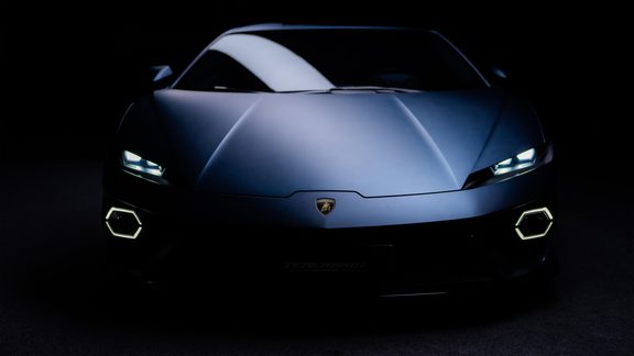 טפט 4K סמל השור הזועם של למבורגיני (Lamborghini) #027