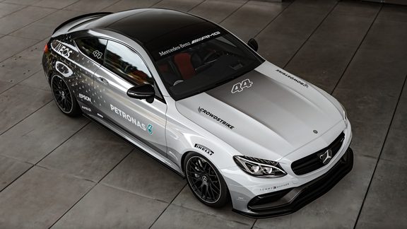 טפט 4K כוכב מרצדס בנץ (Mercedes Benz AMG) מכרום מבריק #035