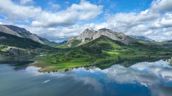 טפט 4K הרים מושלגים ורכסי הרים #066