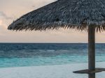 Maldives_sunset_relax-1080x1920