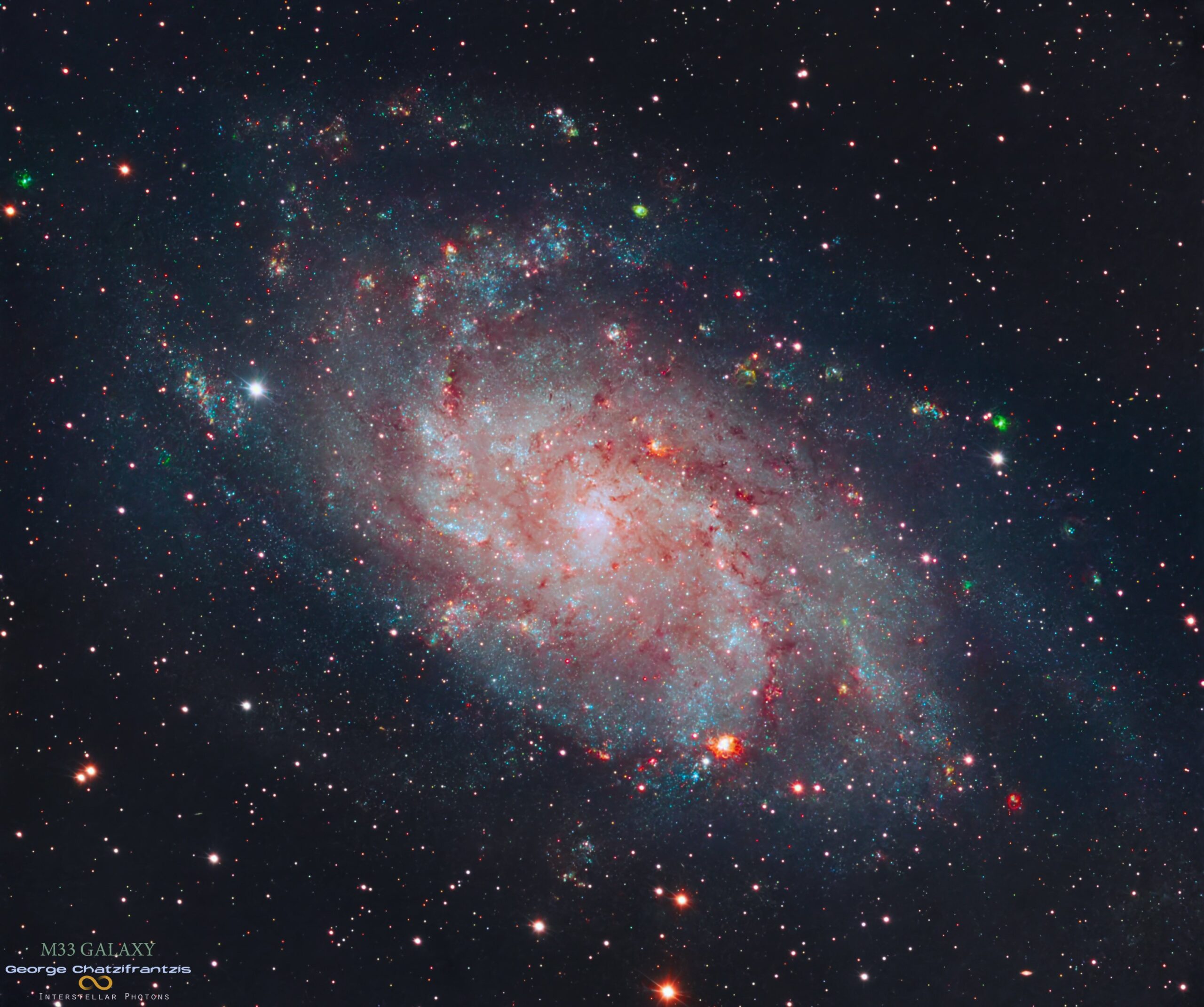 גלקסיית המשולש (Messier 33) – צילום עמוק מנאס